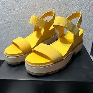 Sorel. Leather Yellow Platform Sandals